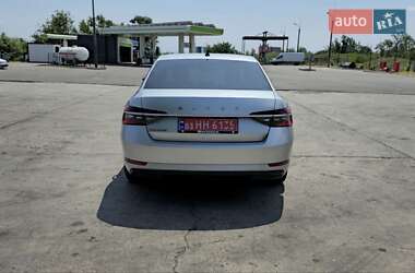 Лифтбек Skoda Superb 2020 в 