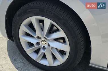 Лифтбек Skoda Superb 2020 в 