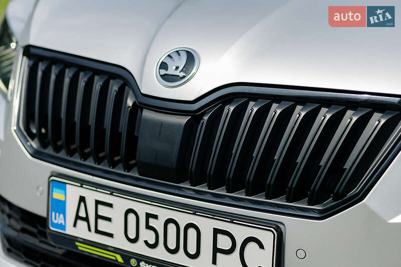 Лифтбек Skoda Superb 2016 в Днепре