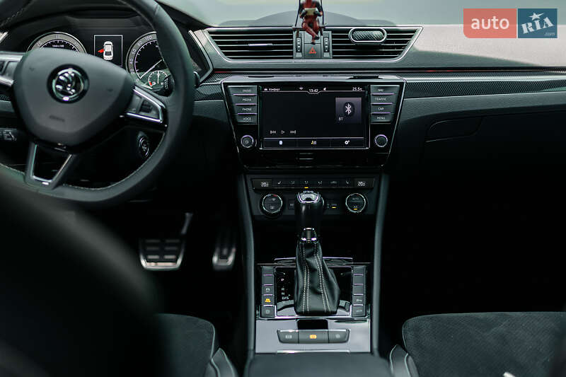 Лифтбек Skoda Superb 2016 в Днепре