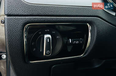 Лифтбек Skoda Superb 2014 в 