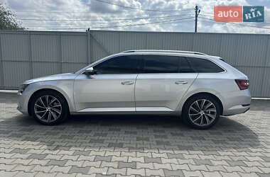 Универсал Skoda Superb 2017 в 