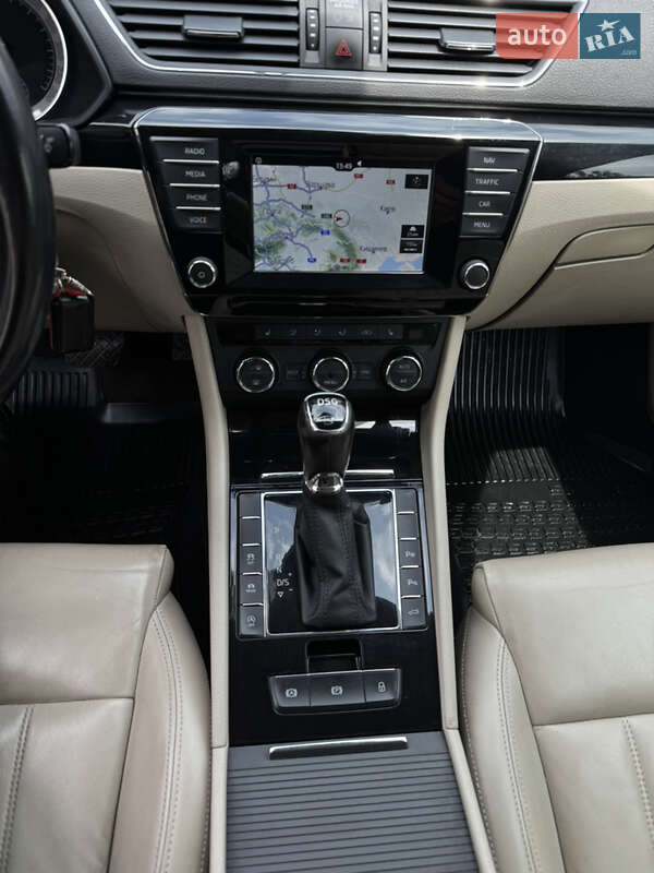 Лифтбек Skoda Superb 2016 в Львове