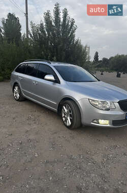 Универсал Skoda Superb 2010 в 