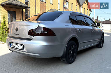 Лифтбек Skoda Superb 2011 в 