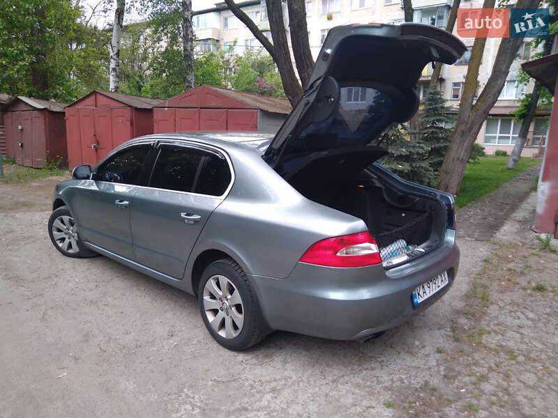 Лифтбек Skoda Superb 2008 в Киеве