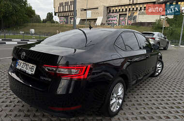 Лифтбек Skoda Superb 2018 в 