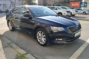 Ліфтбек Skoda Superb 2017 в Львові