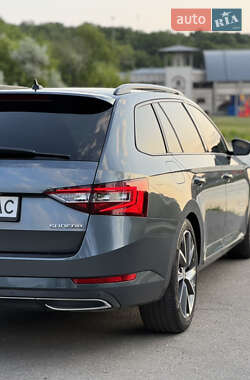 Універсал Skoda Superb 2016 в 