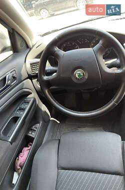 Лифтбек Skoda Superb 2007 в 