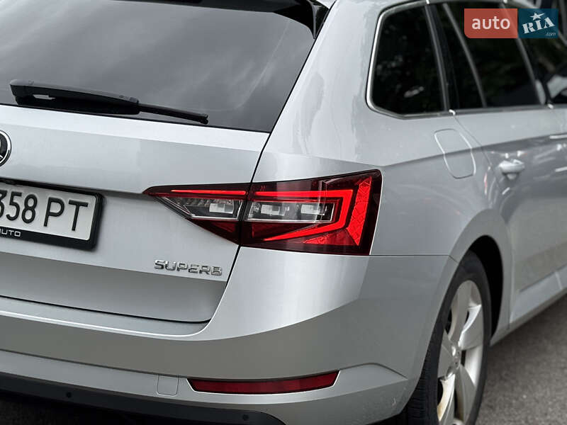Универсал Skoda Superb 2016 в Киеве