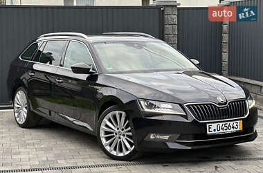 Универсал Skoda Superb 2017 в 
