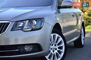 Лифтбек Skoda Superb 2013 в 