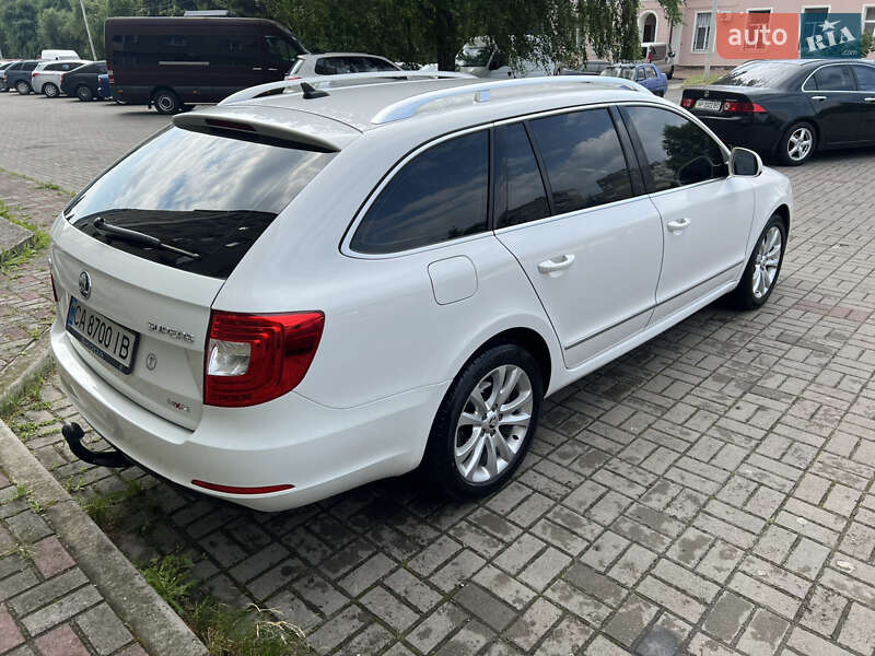 Универсал Skoda Superb 2013 в Черкассах