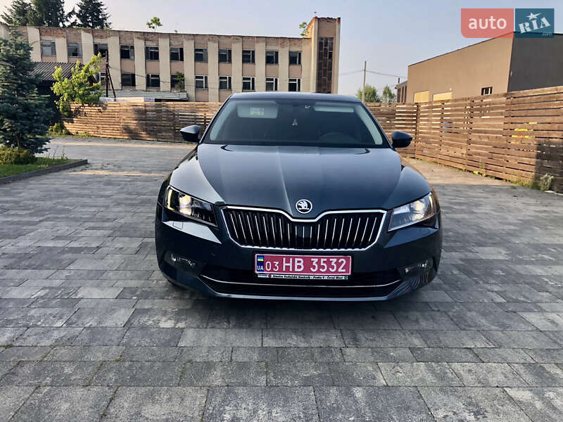 Лифтбек Skoda Superb 2017 в Тячеве