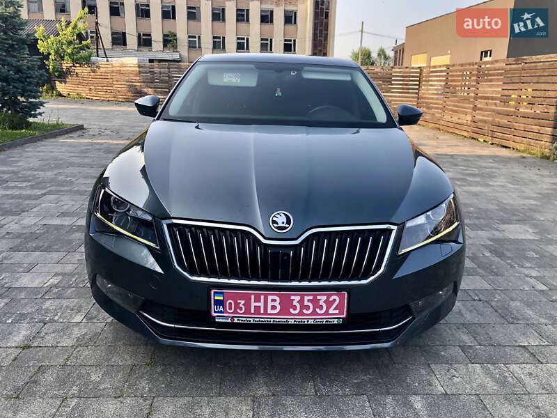 Лифтбек Skoda Superb 2017 в Тячеве