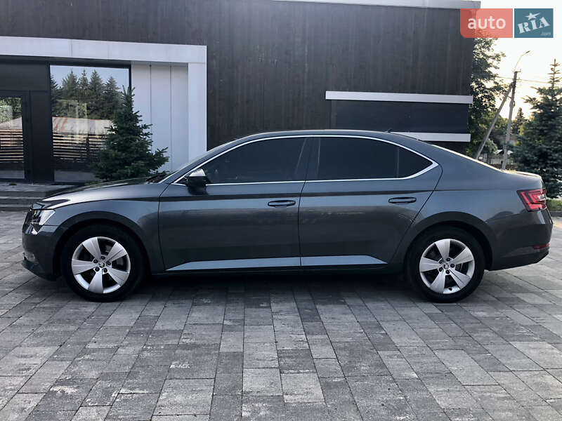 Лифтбек Skoda Superb 2017 в Тячеве