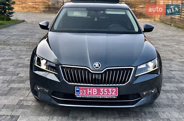 Лифтбек Skoda Superb 2017 в 