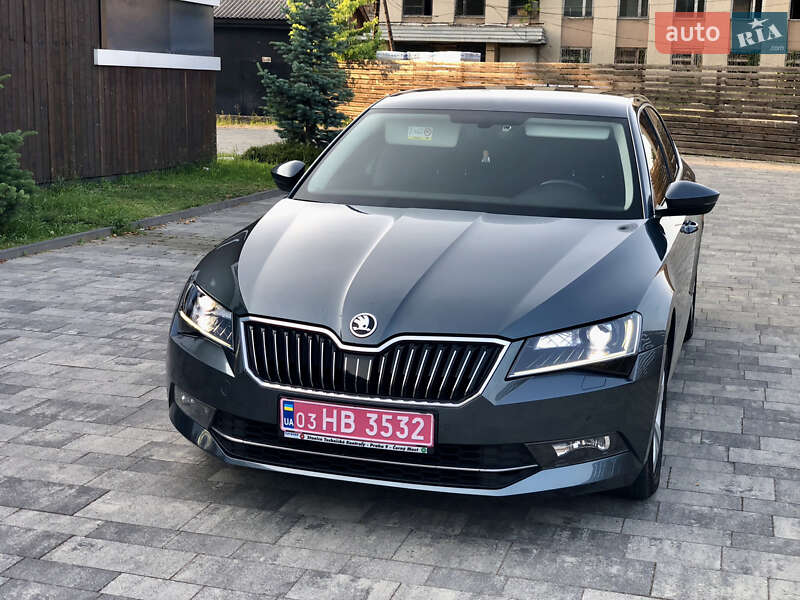 Лифтбек Skoda Superb 2017 в Тячеве