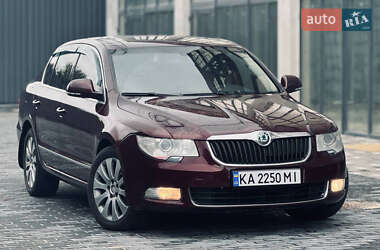Лифтбек Skoda Superb 2009 в 