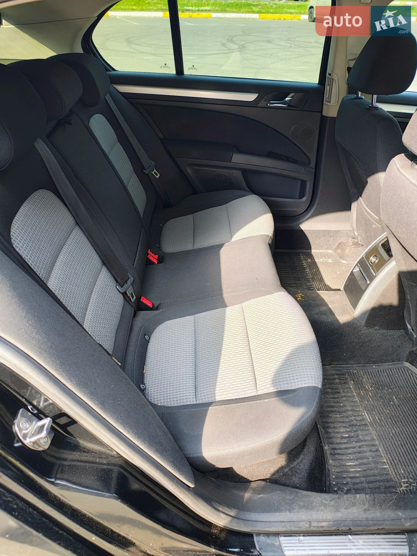 2011 Skoda Superb - мініатюра 4