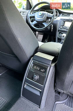 Универсал Skoda Superb 2011 в 