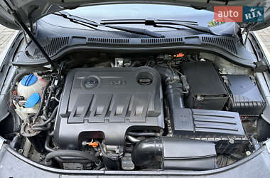 Универсал Skoda Superb 2011 в 