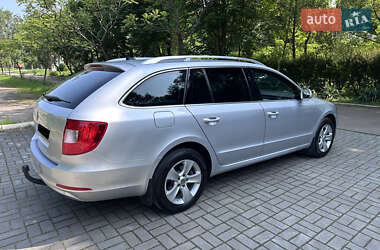 Универсал Skoda Superb 2011 в 