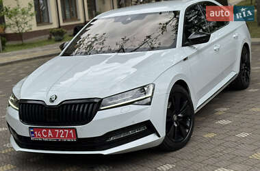Лифтбек Skoda Superb 2021 в 
