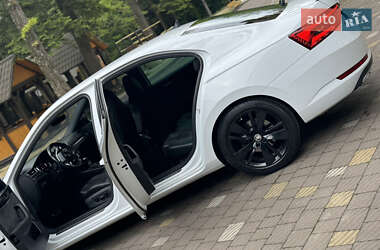 Лифтбек Skoda Superb 2021 в 