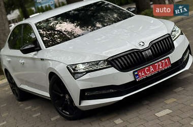 Лифтбек Skoda Superb 2021 в 