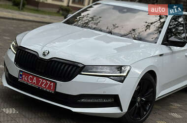 Лифтбек Skoda Superb 2021 в 