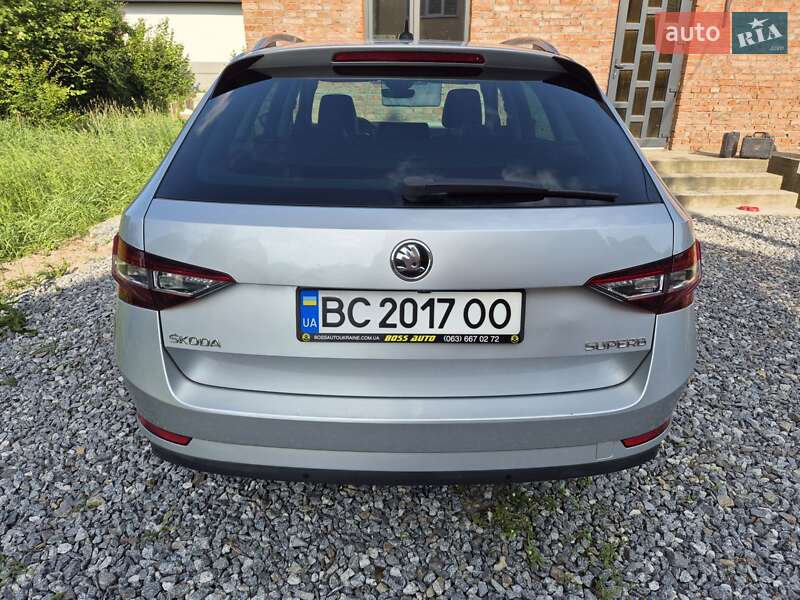 Универсал Skoda Superb 2017 в Львове