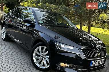 Ліфтбек Skoda Superb 2016 в 