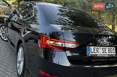 Ліфтбек Skoda Superb 2016 в 
