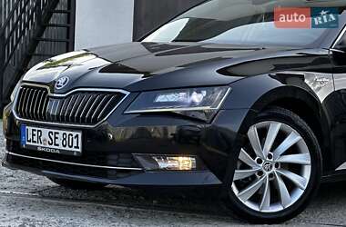 Ліфтбек Skoda Superb 2016 в 