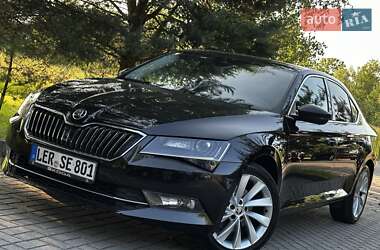 Ліфтбек Skoda Superb 2016 в 