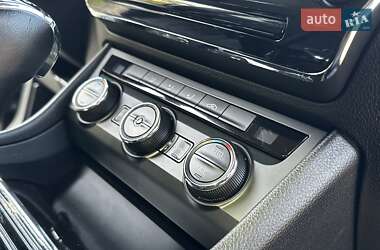 Ліфтбек Skoda Superb 2016 в 