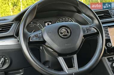Ліфтбек Skoda Superb 2016 в 