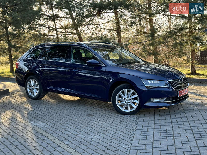 Универсал Skoda Superb 2018 в Дрогобыче