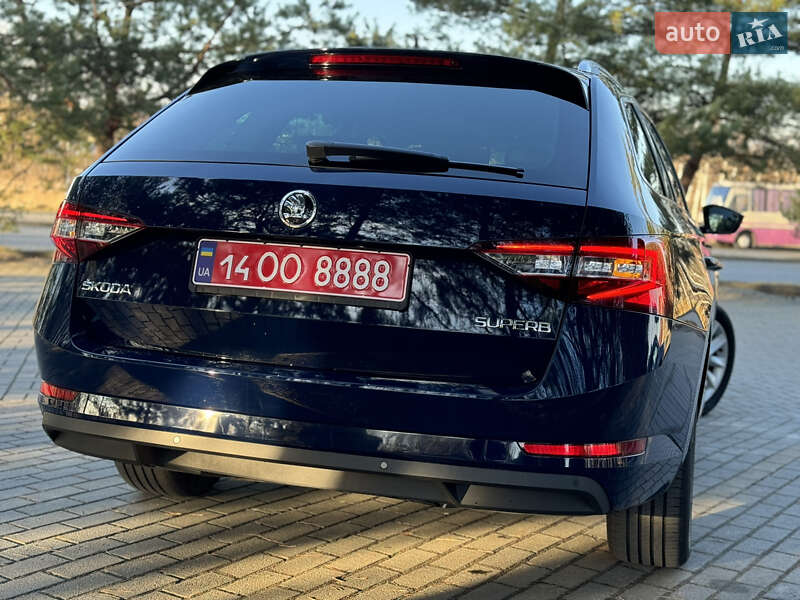 Универсал Skoda Superb 2018 в Дрогобыче