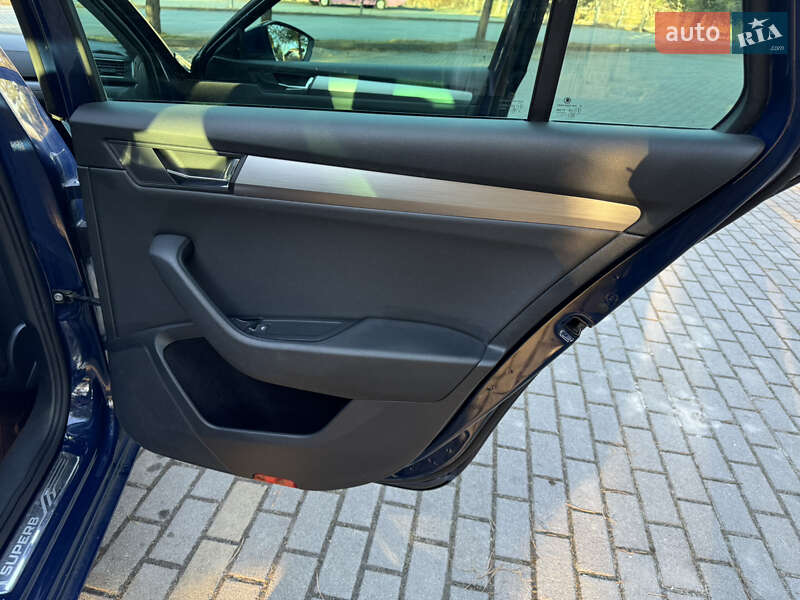 Универсал Skoda Superb 2018 в Дрогобыче