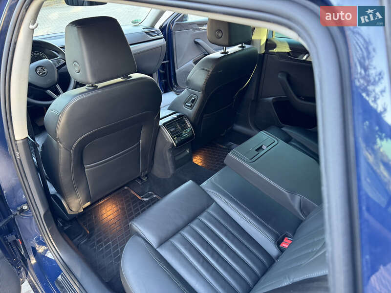 Универсал Skoda Superb 2018 в Дрогобыче