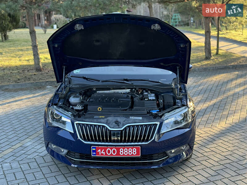 Универсал Skoda Superb 2018 в Дрогобыче