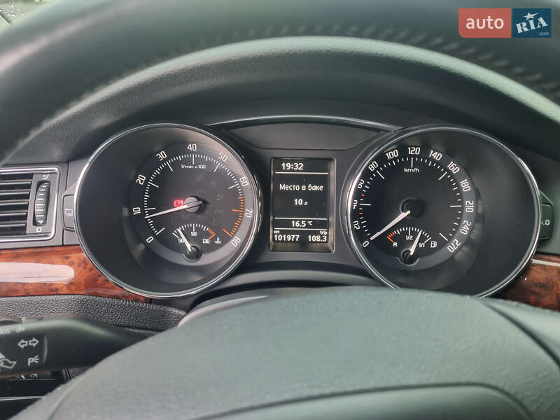Лифтбек Skoda Superb 2012 в Днепре