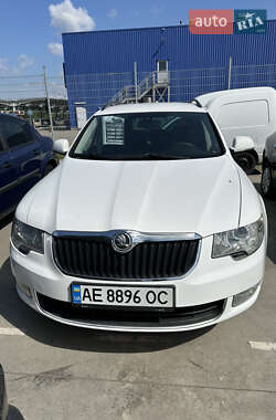Универсал Skoda Superb 2011 в 