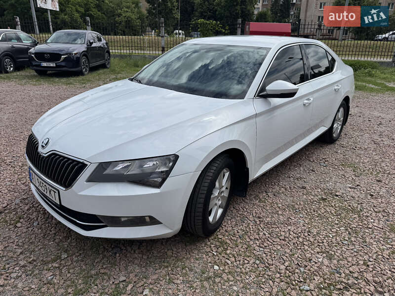Лифтбек Skoda Superb 2016 в Броварах
