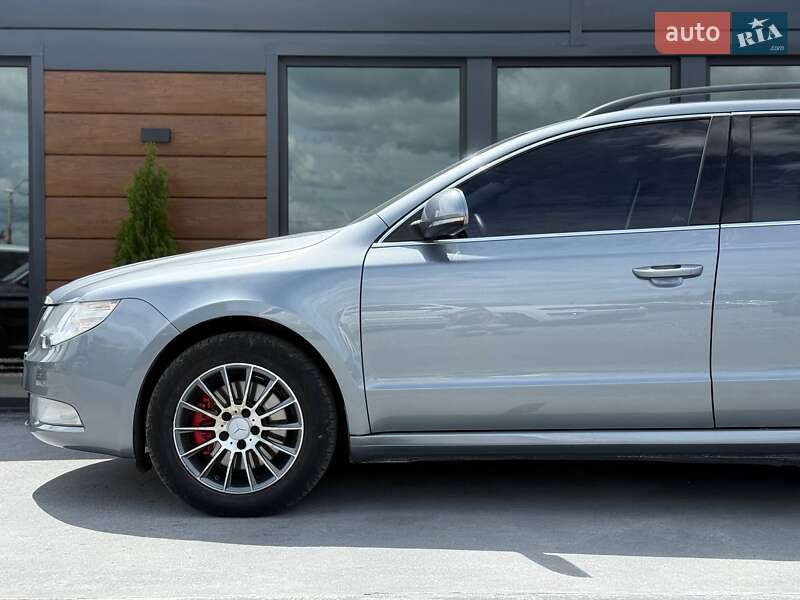 Универсал Skoda Superb 2011 в Ровно