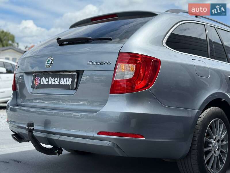 Универсал Skoda Superb 2011 в Ровно