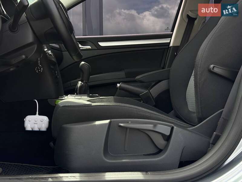 Универсал Skoda Superb 2011 в Ровно